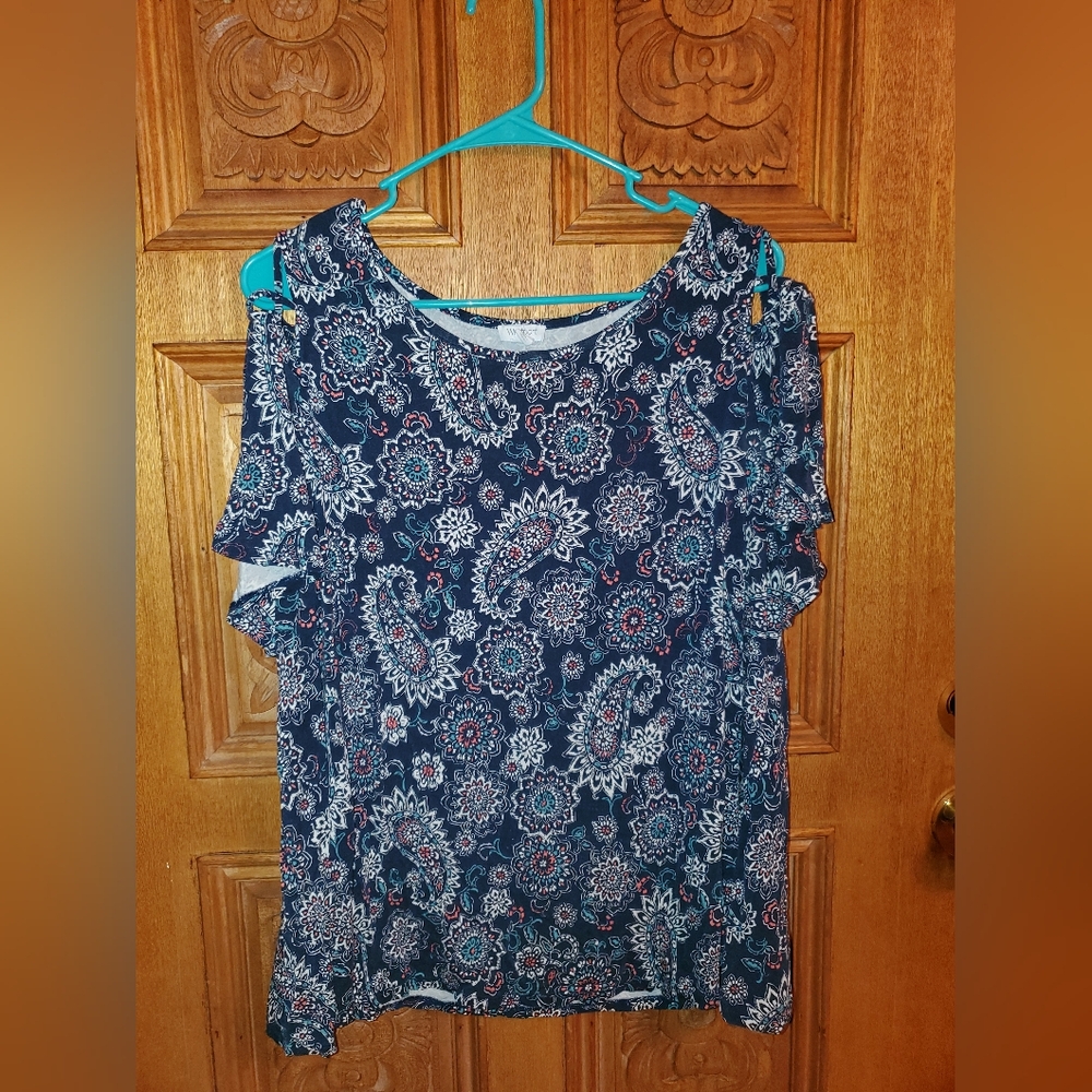 Womens top. Size 2x